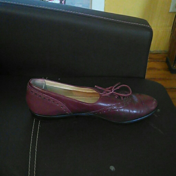 Shoes - Picture 4 of 4